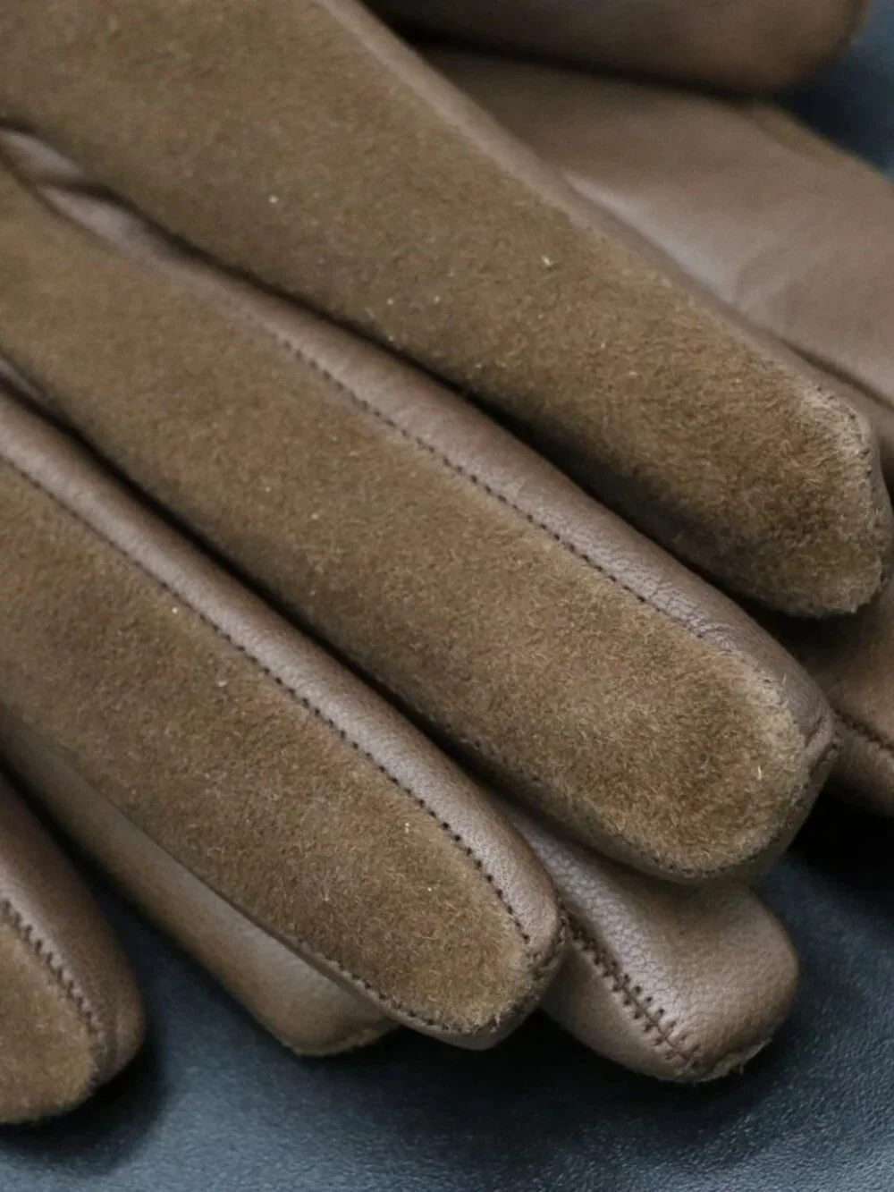 Gucci Crest Leather Suede Kids Gloves One Size - Brown/Gold